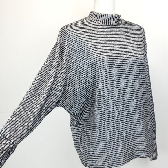 Urban Outfitter Out From Under Amelia Dolman Sleeve Mock Neck Sweater A-003b8 - Picture 4 of 11